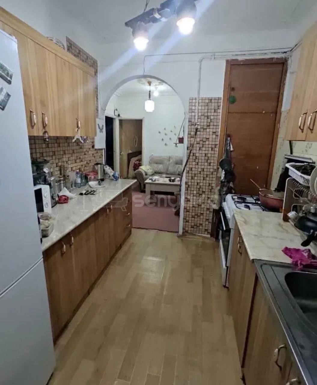 4 Սենյականոց Բնակարան Քարե Շենքում, 88քմ, 8/9 հարկ, Պետական Վիճակում