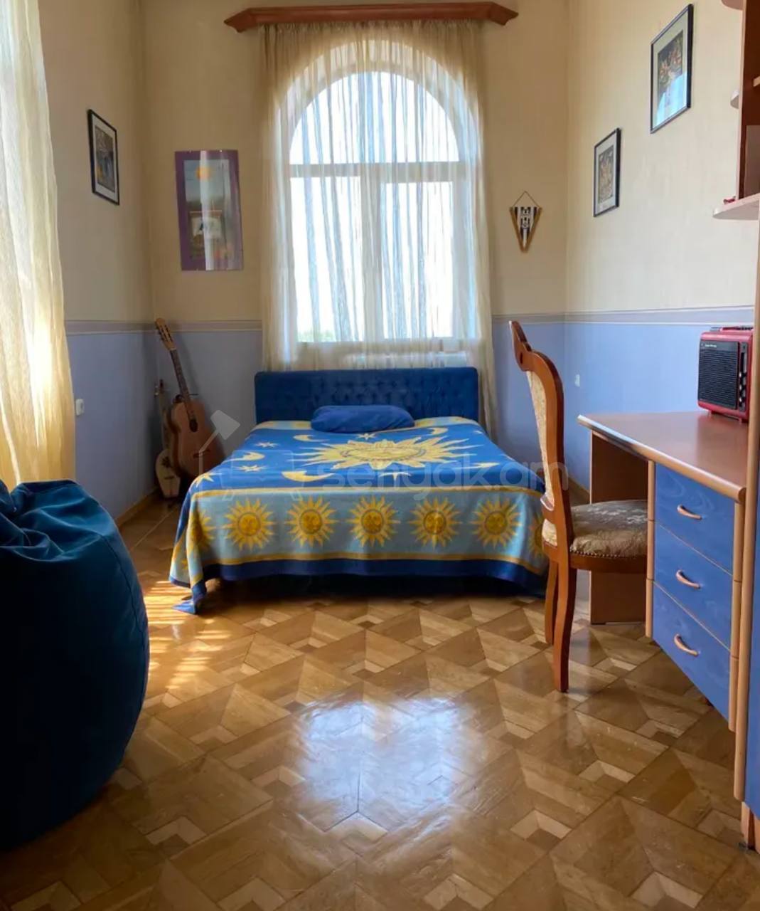 5 Սենյականոց Բնակարան Քարե Շենքում, 144քմ, 5/5 հարկ, Կապիտալ Վերանորոգված