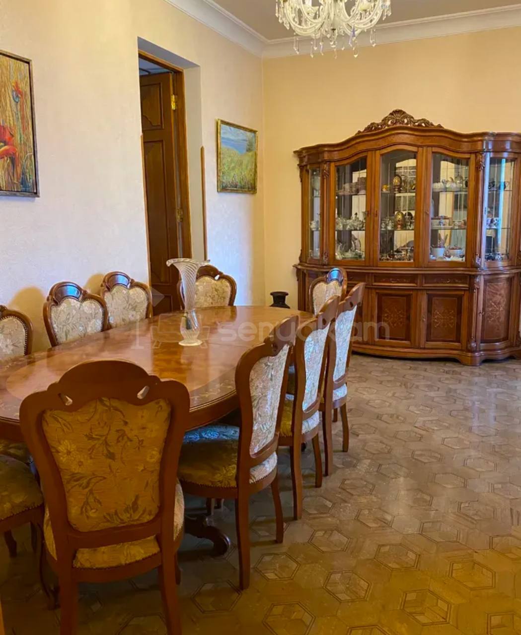 5 Սենյականոց Բնակարան Քարե Շենքում, 144քմ, 5/5 հարկ, Կապիտալ Վերանորոգված