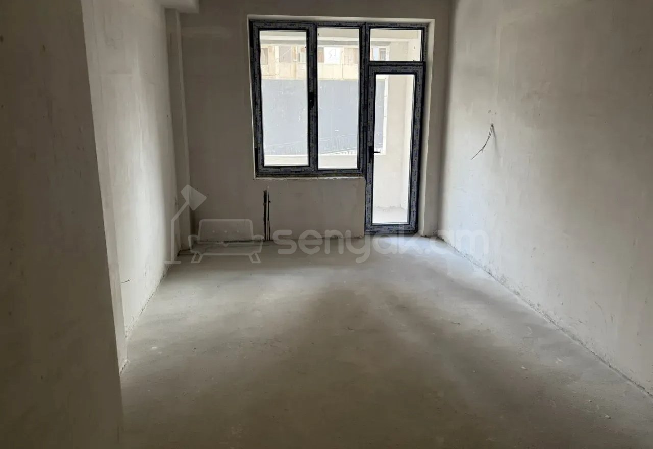 4 Սենյականոց Բնակարան, 111քմ, 2/16 հարկ, Զրոյական Վիճակում