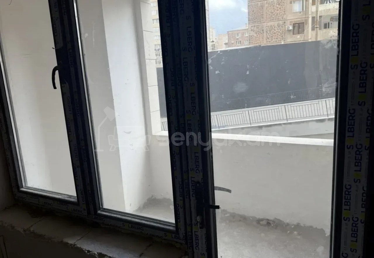 4 Սենյականոց Բնակարան, 111քմ, 2/16 հարկ, Զրոյական Վիճակում
