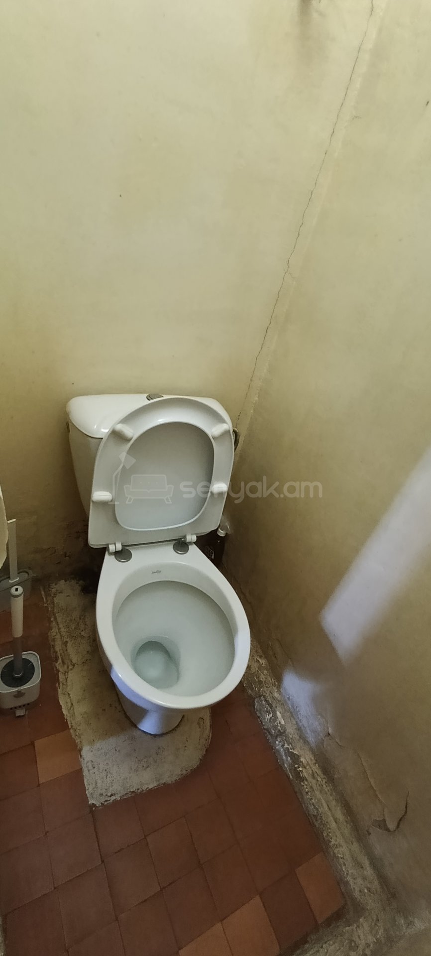 3 Սենյականոց Բնակարան, 78քմ, 1/9 հարկ, Պետական Վիճակում
