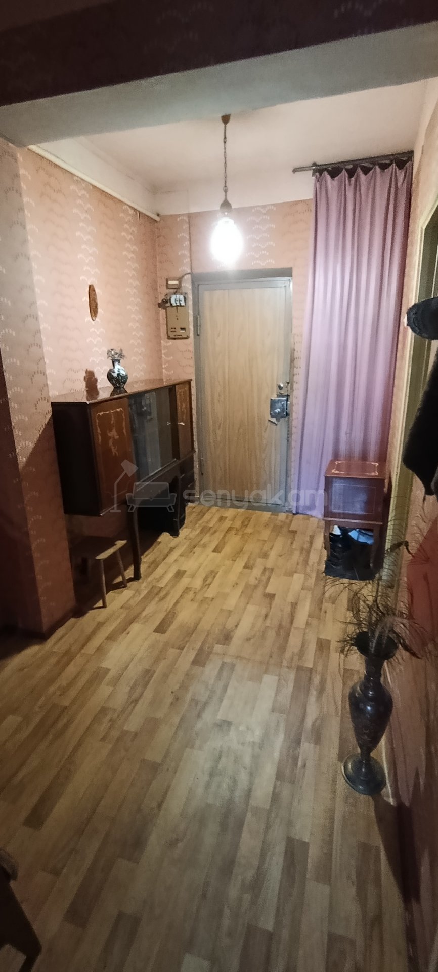 3 Սենյականոց Բնակարան, 78քմ, 1/9 հարկ, Պետական Վիճակում