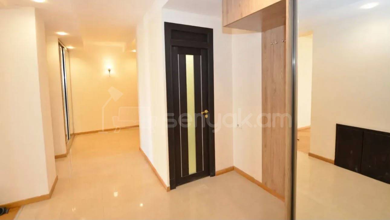 4 Սենյականոց Բնակարան, 150քմ, 7/10 հարկ, Կապիտալ Վերանորոգված, Կահավորված