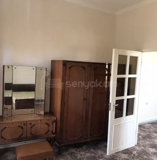 2 Սենյականոց Բնակարան Քարե Շենքում, 56քմ, 1/1 հարկ, Կապիտալ Վերանորոգված, Կահավորված