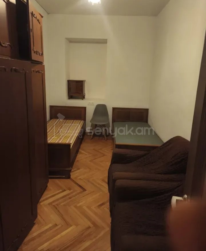 1 Սենյականոց Բնակարան Քարե Շենքում, 56քմ, 1/1 հարկ, Կապիտալ Վերանորոգված, Կահավորված