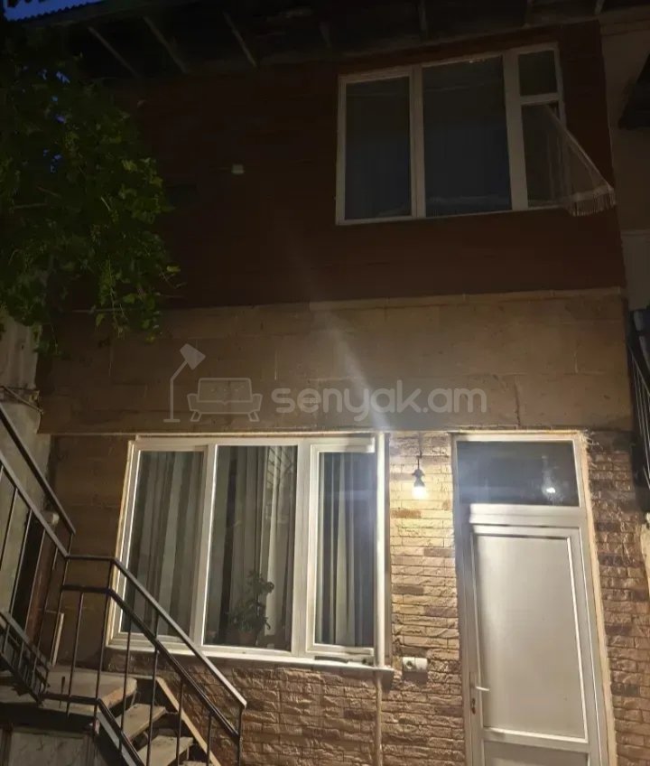 1 Սենյականոց Բնակարան Քարե Շենքում, 56քմ, 1/1 հարկ, Կապիտալ Վերանորոգված, Կահավորված