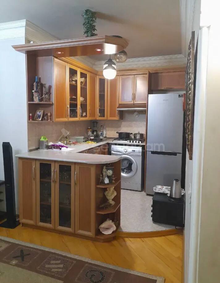 3 Սենյականոց Բնակարան Քարե Շենքում, 58քմ, 4/5 հարկ, Կոսմետիկ Վերանորոգված