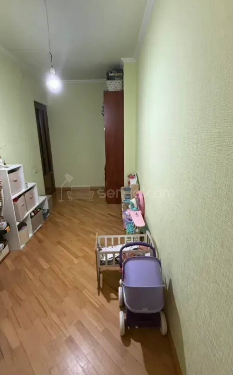 4 Սենյականոց Բնակարան, 89քմ, 5/5 հարկ, Կապիտալ Վերանորոգված