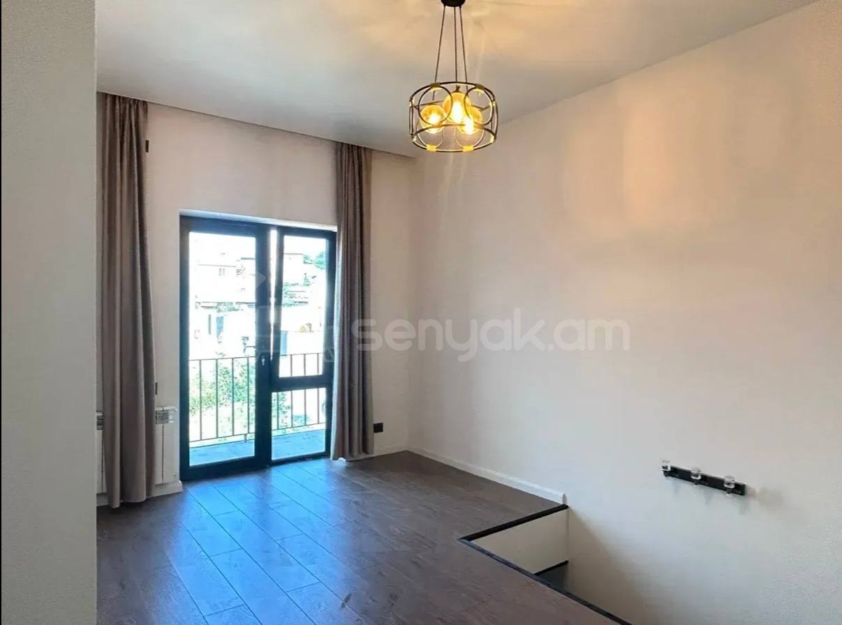 4 Սենյականոց Սեփական Տուն, 150քմ, Կապիտալ Վերանորոգված, Ավտոտնակով