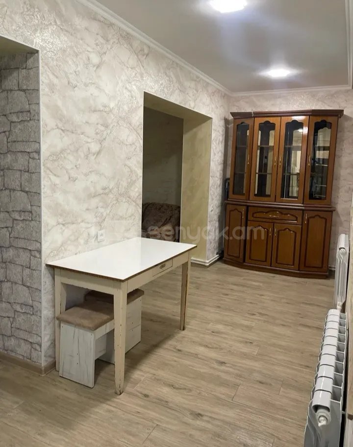 2 Սենյականոց Բնակարան, 50քմ, 1/9 հարկ, Նորմալ Վիճակում, Կահավորված