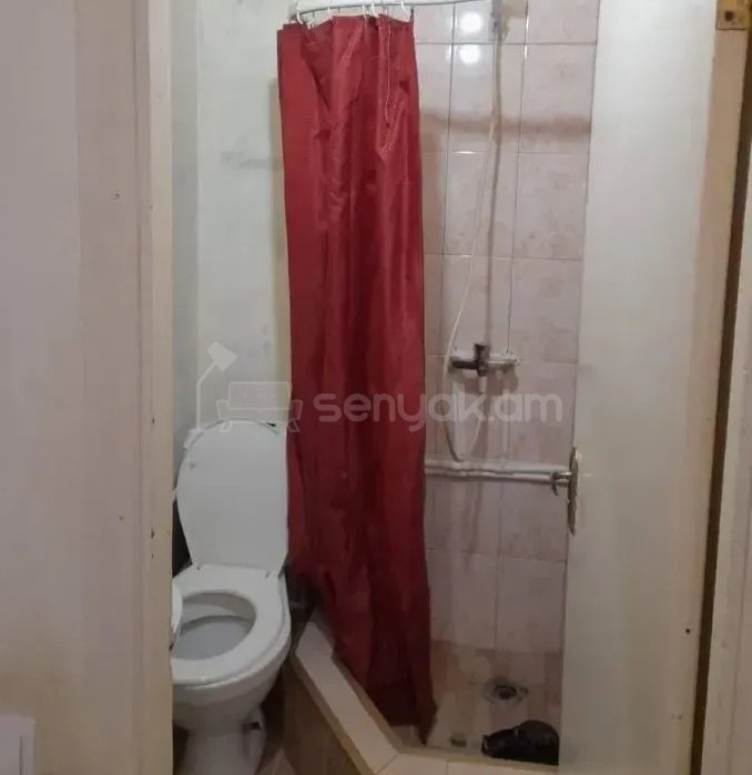 1 Սենյականոց Բնակարան, 17քմ, 3/8 հարկ, Կոսմետիկ Վերանորոգված