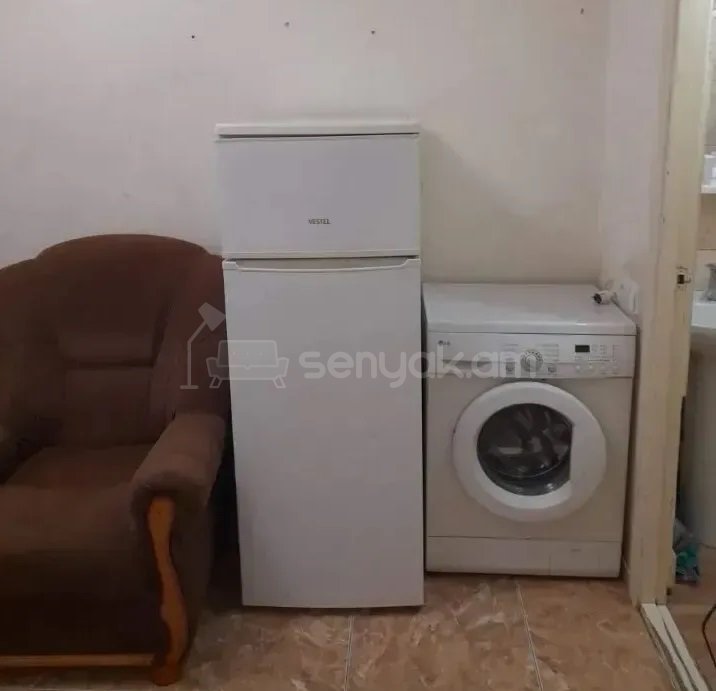 1 Սենյականոց Բնակարան, 17քմ, 3/8 հարկ, Կոսմետիկ Վերանորոգված