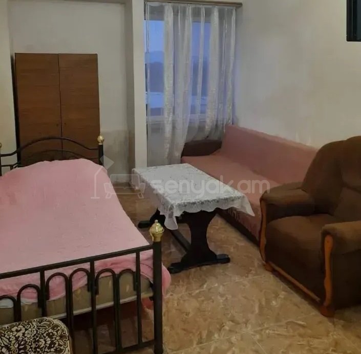 1 Սենյականոց Բնակարան, 17քմ, 3/8 հարկ, Կոսմետիկ Վերանորոգված