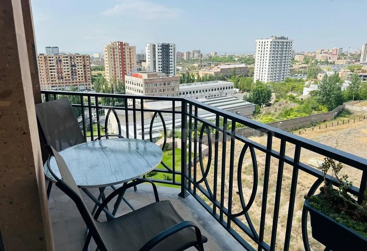 3 Սենյականոց Բնակարան Նորակառույցում, 77քմ, 9/18 հարկ, Կապիտալ Վերանորոգված, Կահավորված, Արևկող