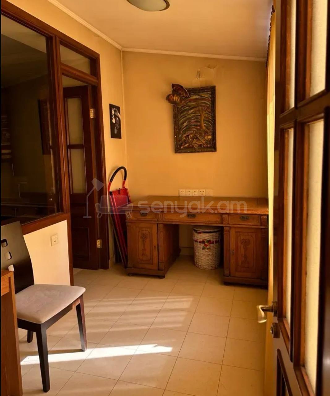 3 Սենյականոց Բնակարան Քարե Շենքում, 85քմ, 5/5 հարկ, Կապիտալ Վերանորոգված