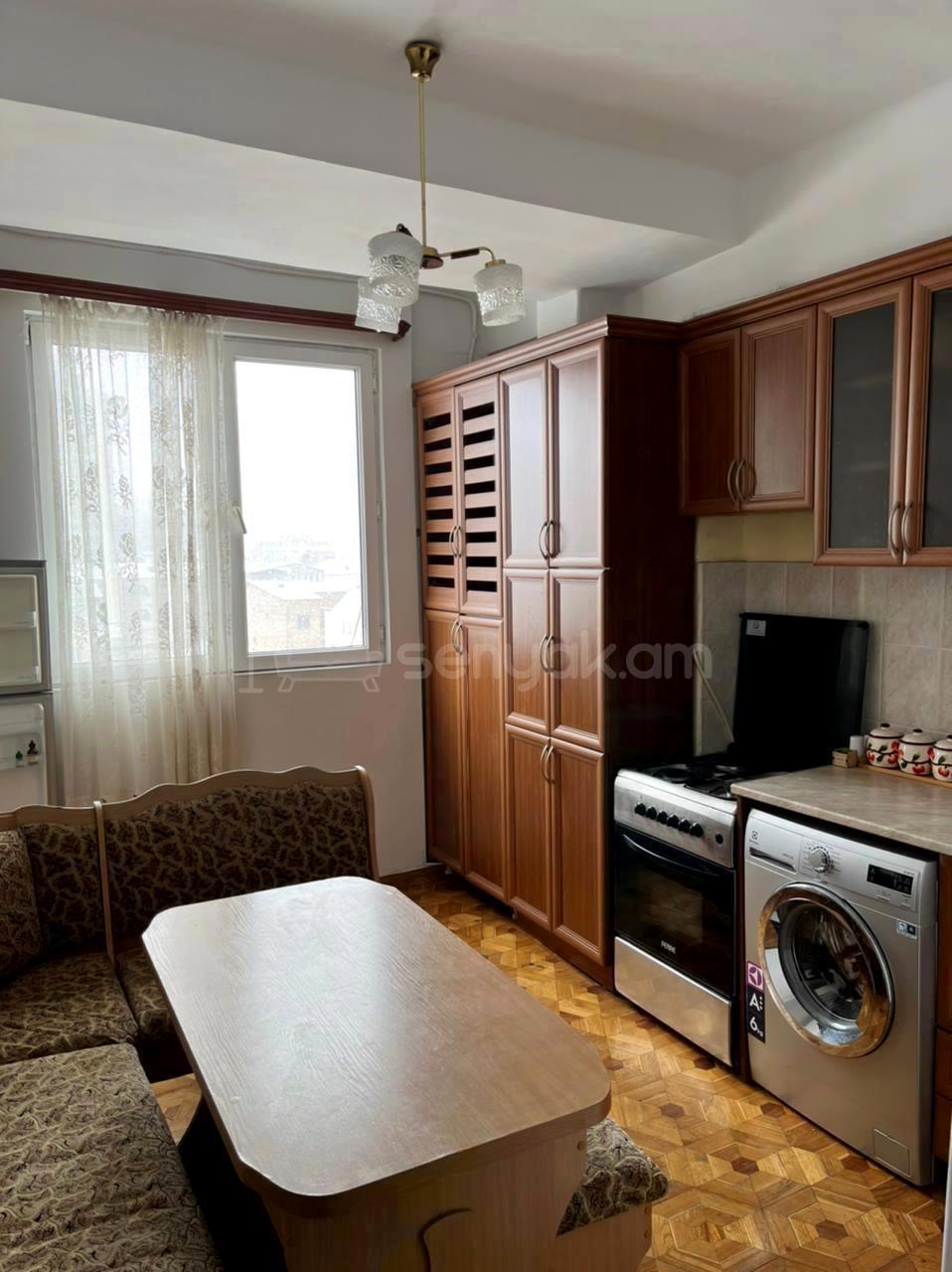 1 Սենյականոց Բնակարան, 50քմ, 4/9 հարկ, Կապիտալ Վերանորոգված, Կահավորված, Արևկող
