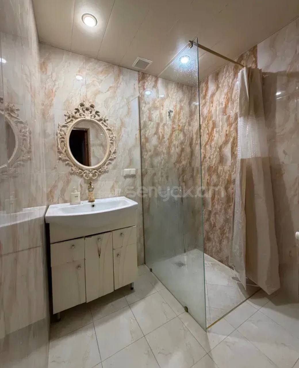 4 Սենյականոց Բնակարան, 84քմ, 1/9 հարկ, Կապիտալ Վերանորոգված