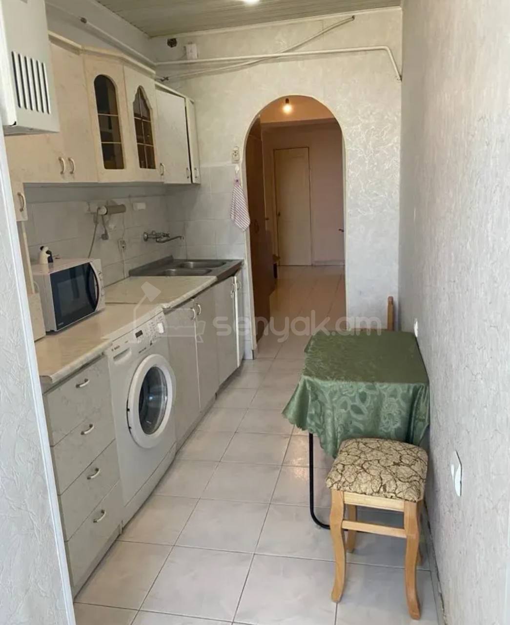 2 Սենյականոց Բնակարան Քարե Շենքում, 65քմ, 5/5 հարկ, Կոսմետիկ Վերանորոգված