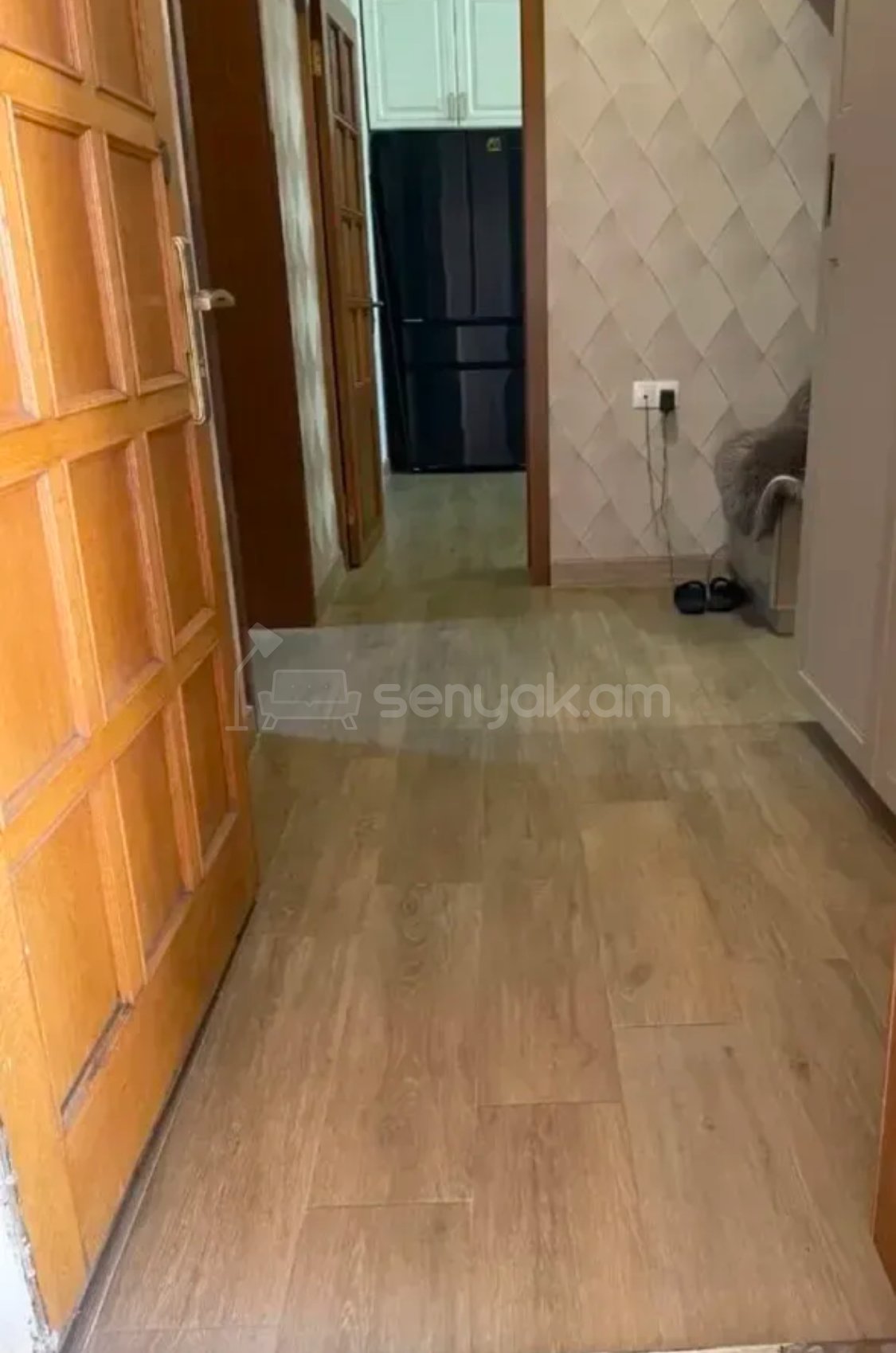 3 Սենյականոց Բնակարան Քարե Շենքում, 85քմ, 1/4 հարկ, Կապիտալ Վերանորոգված, Կահավորված
