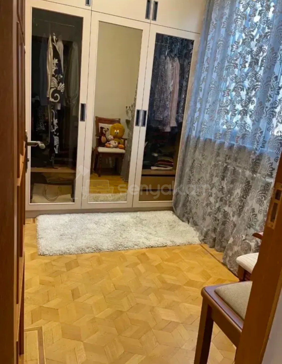 3 Սենյականոց Բնակարան Քարե Շենքում, 85քմ, 1/4 հարկ, Կապիտալ Վերանորոգված, Կահավորված