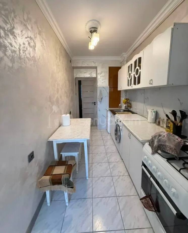 4 Սենյականոց Բնակարան, 83քմ, 3/9 հարկ, Կապիտալ Վերանորոգված