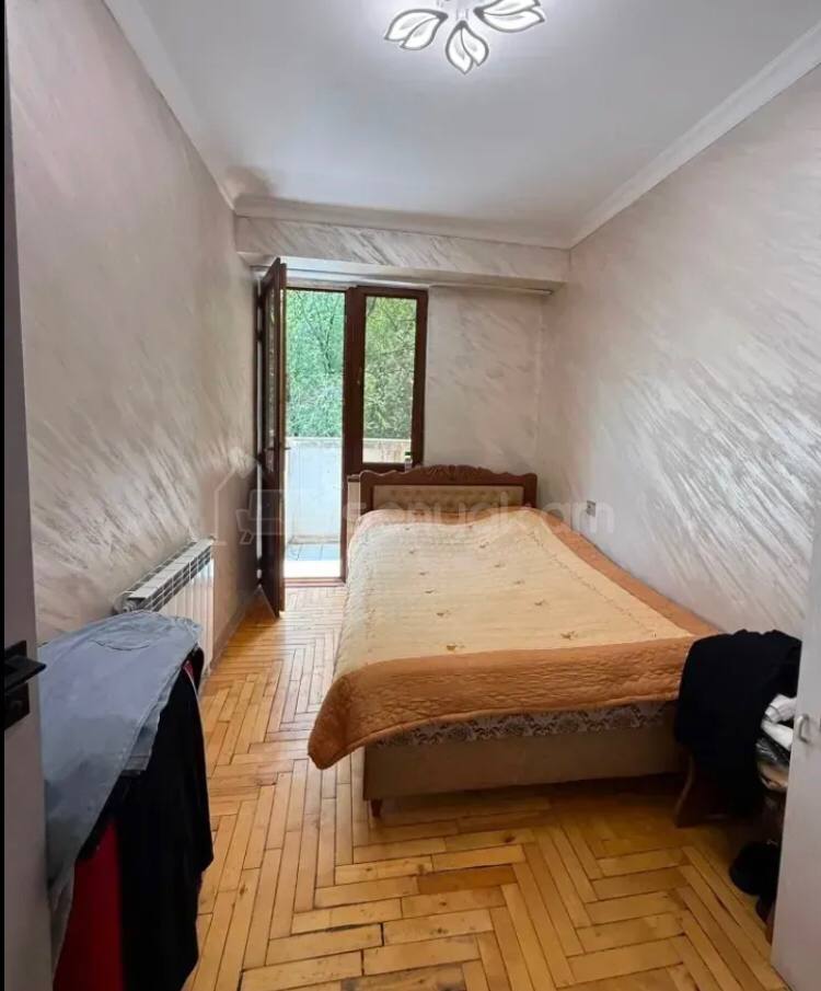 4 Սենյականոց Բնակարան, 83քմ, 3/9 հարկ, Կապիտալ Վերանորոգված