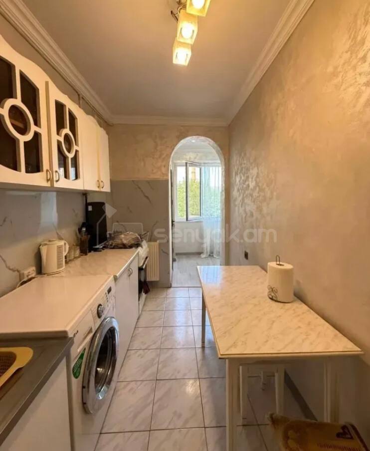 4 Սենյականոց Բնակարան, 83քմ, 3/9 հարկ, Կապիտալ Վերանորոգված