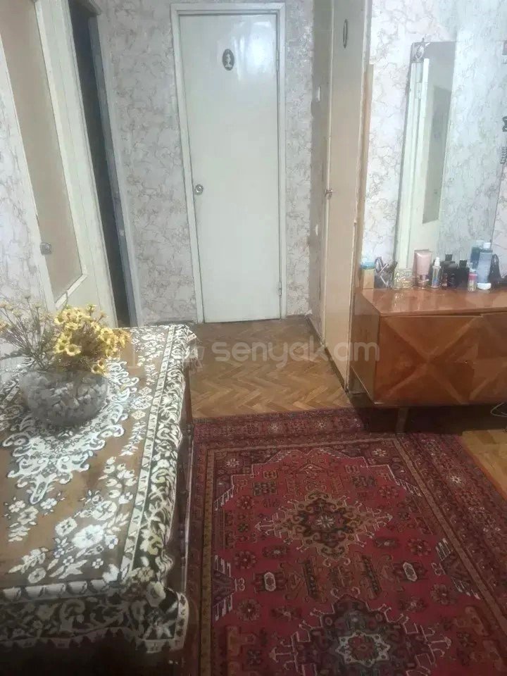 3 Սենյականոց Բնակարան, 73քմ, 2/9 հարկ, Նորմալ Վիճակում