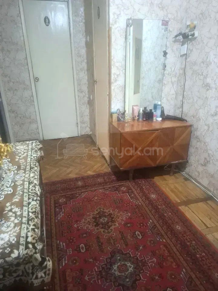 3 Սենյականոց Բնակարան, 73քմ, 2/9 հարկ, Նորմալ Վիճակում