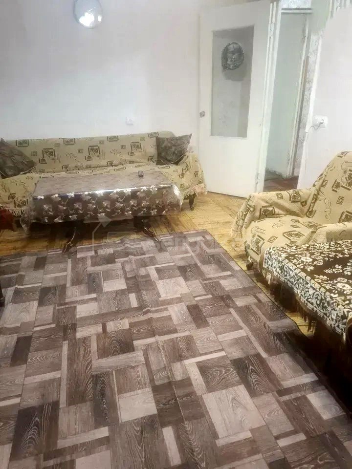 3 Սենյականոց Բնակարան, 73քմ, 2/9 հարկ, Նորմալ Վիճակում