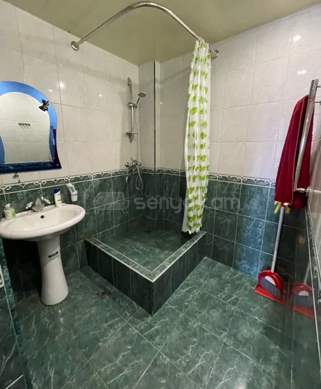 3 Սենյականոց Բնակարան, 100քմ, 5/16 հարկ, Նորմալ Վիճակում, Կահավորված