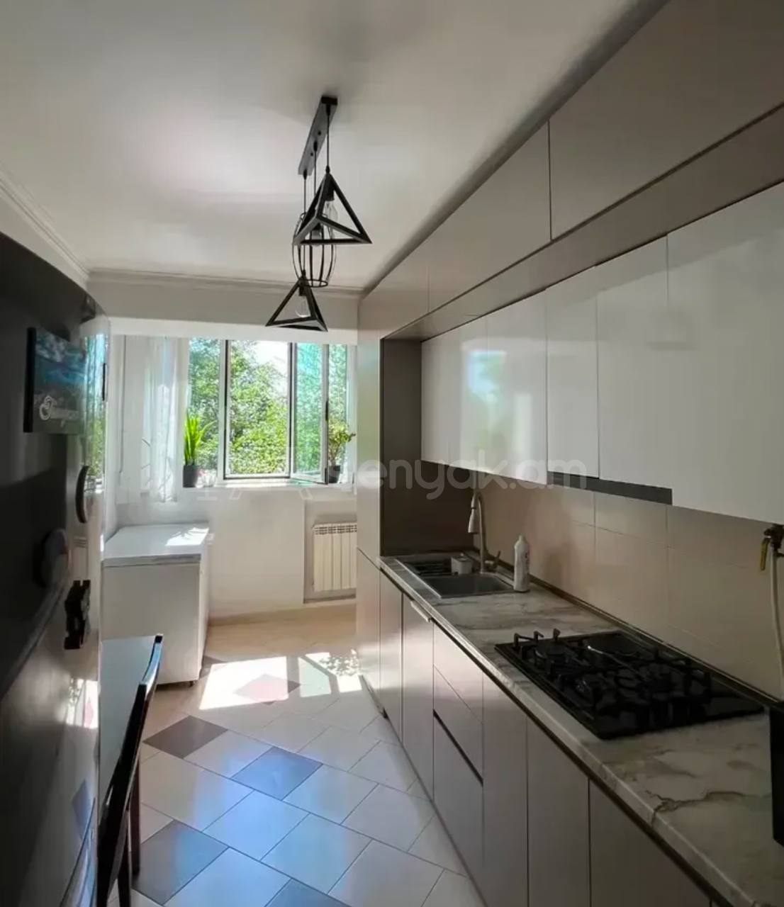 3 Սենյականոց Բնակարան, 77քմ, 3/9 հարկ, Կապիտալ Վերանորոգված