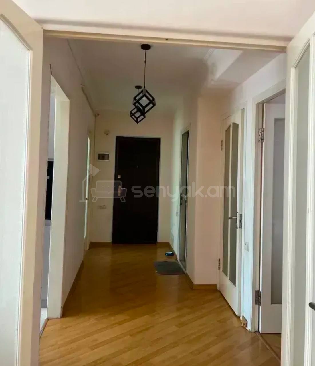 3 Սենյականոց Բնակարան, 77քմ, 3/9 հարկ, Կապիտալ Վերանորոգված