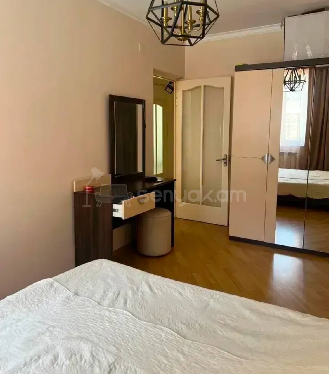 3 Սենյականոց Բնակարան, 77քմ, 3/9 հարկ, Կապիտալ Վերանորոգված