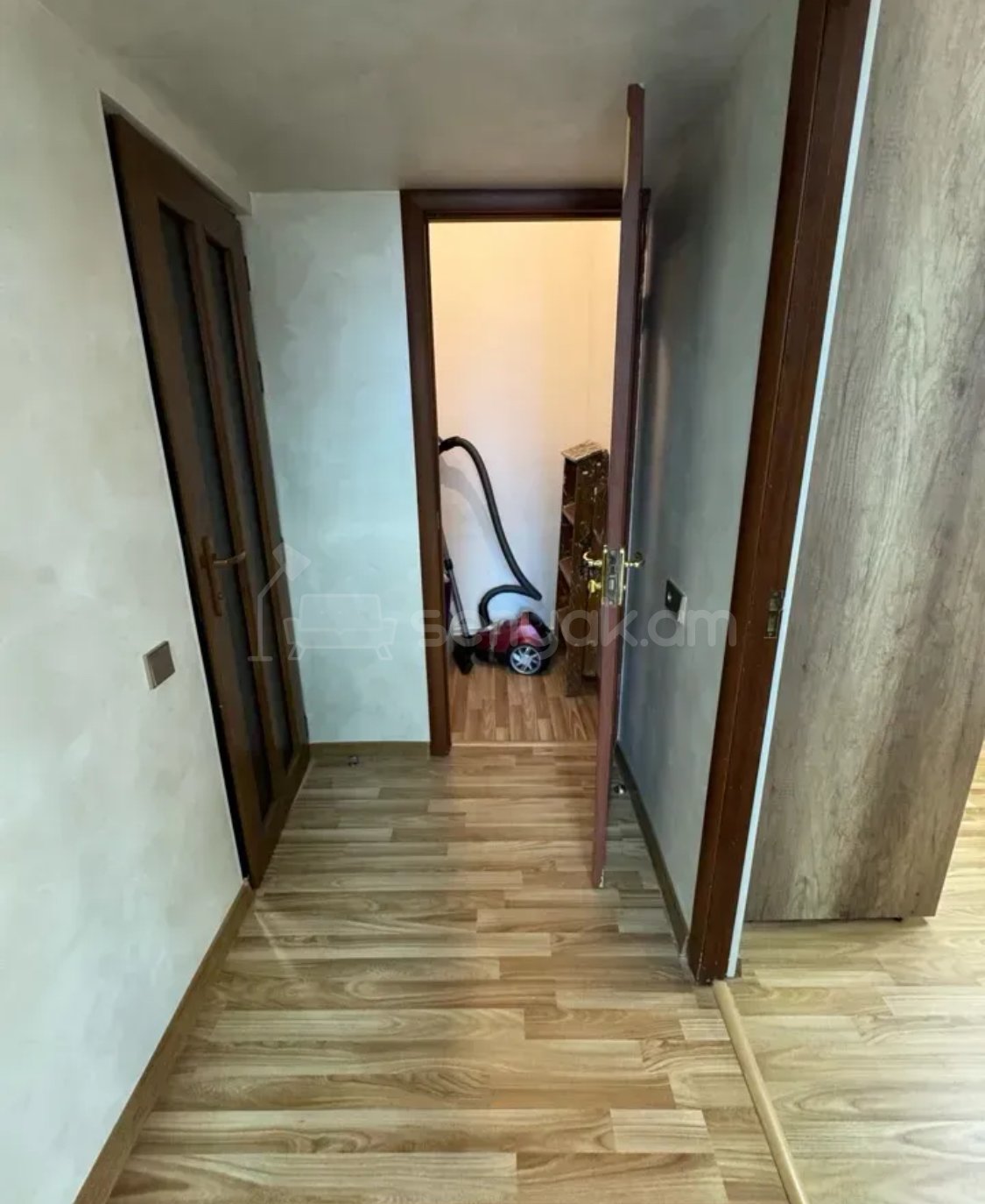 3 Սենյականոց Բնակարան, 80քմ, 4/9 հարկ, Կապիտալ Վերանորոգված