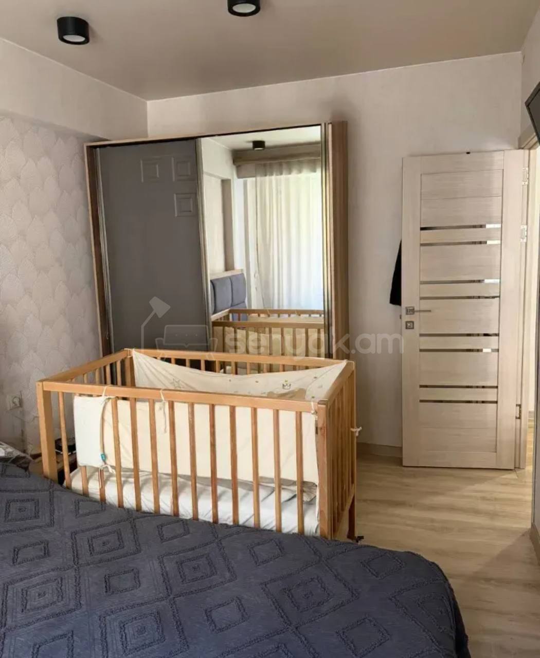 2 Սենյականոց Բնակարան, 40քմ, 5/7 հարկ, Կապիտալ Վերանորոգված