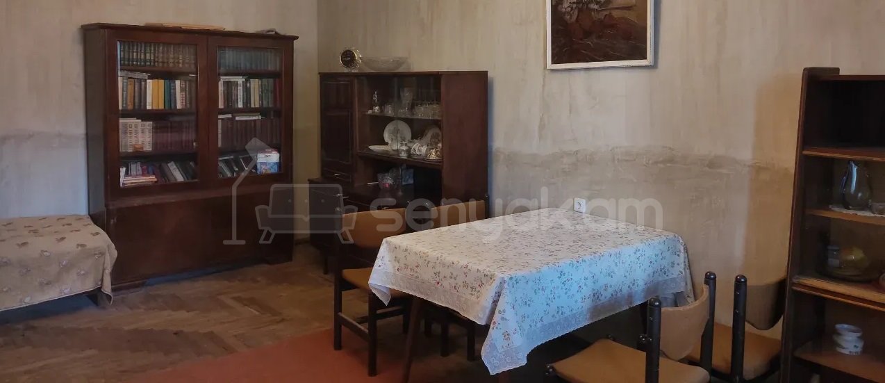 4 Սենյականոց Բնակարան, 90քմ, 6/9 հարկ, Պետական Վիճակում