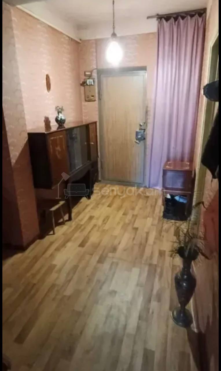 3 Սենյականոց Բնակարան, 78քմ, 1/9 հարկ, Նորմալ Վիճակում