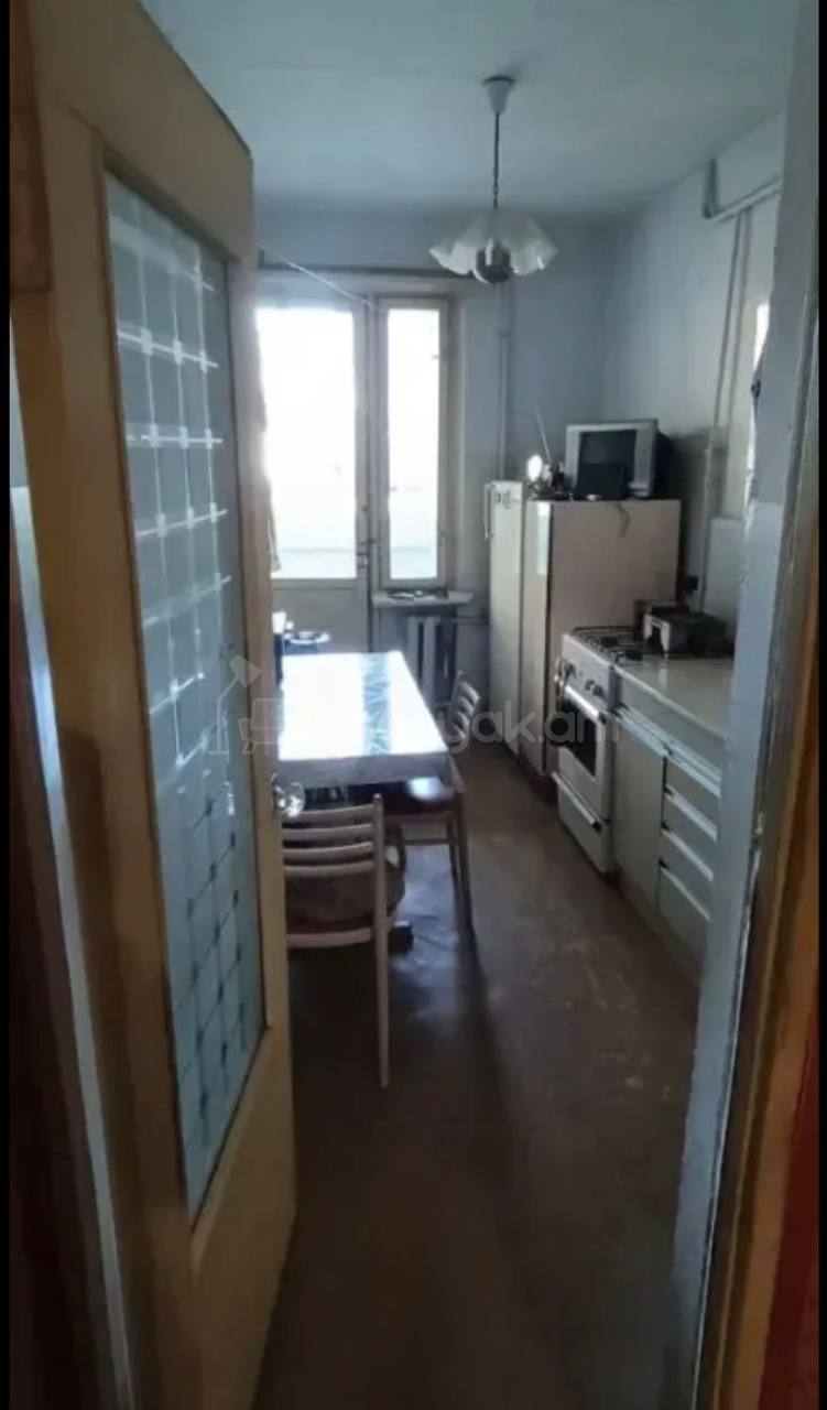 3 Սենյականոց Բնակարան, 78քմ, 1/9 հարկ, Նորմալ Վիճակում