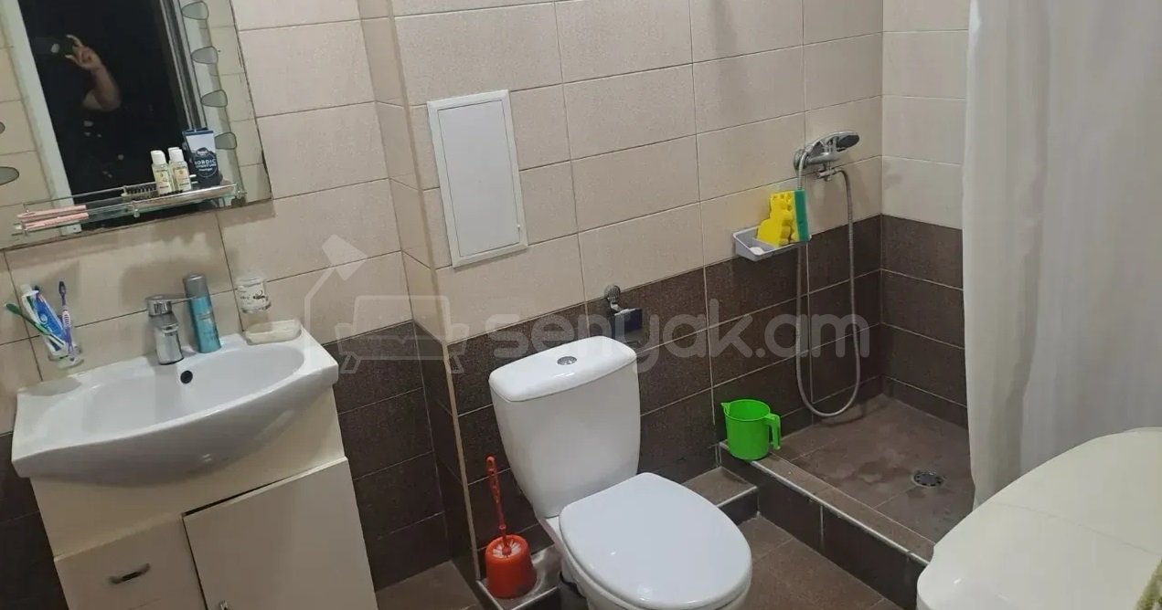 4 Սենյականոց Բնակարան, 89քմ, 5/10 հարկ, Նորմալ Վիճակում