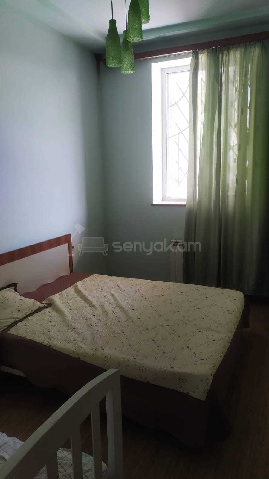 3 Սենյականոց Բնակարան Քարե Շենքում, 87քմ, 1/5 հարկ, Կապիտալ Վերանորոգված