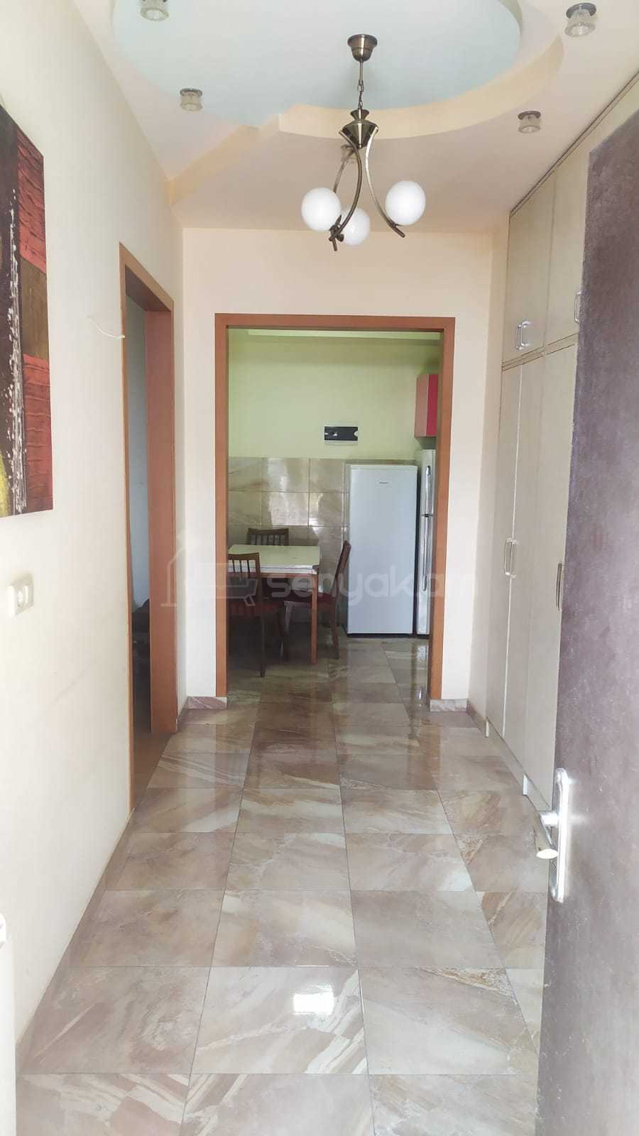 3 Սենյականոց Բնակարան Քարե Շենքում, 87քմ, 1/5 հարկ, Կապիտալ Վերանորոգված
