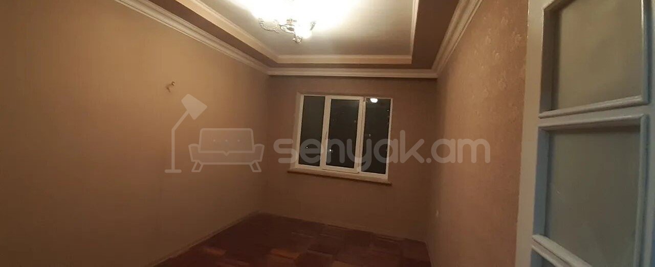 3 Սենյականոց Բնակարան, 75քմ, 9/9 հարկ, Նորմալ Վիճակում