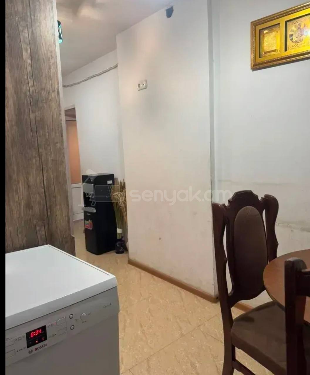 4 Սենյականոց Բնակարան, 130քմ, 2/10 հարկ, Նորմալ Վիճակում