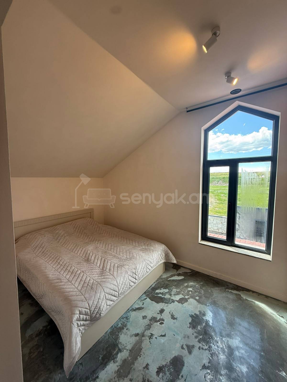 4 Սենյականոց Սեփական Տուն, 250քմ, Կապիտալ Վերանորոգված, Ավտոտնակով