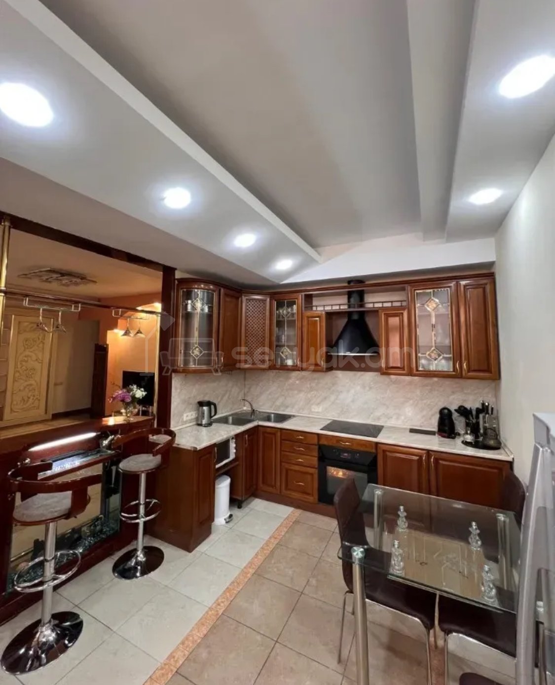 3 Սենյականոց Բնակարան Նորակառույցում, 124քմ, 5/9 հարկ, Դիզայներական Վերանորոգված, Կահավորված