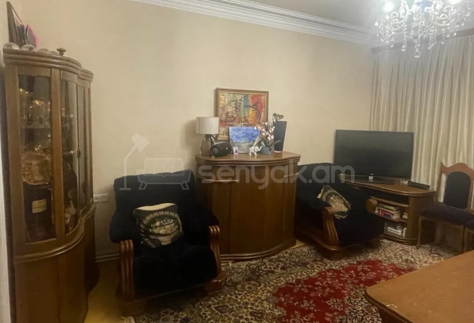 2 Սենյականոց Բնակարան Քարե Շենքում, 65քմ, 2/5 հարկ, Նորմալ Վիճակում