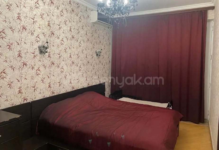 2 Սենյականոց Բնակարան Քարե Շենքում, 65քմ, 2/5 հարկ, Նորմալ Վիճակում