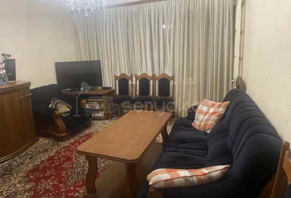 2 Սենյականոց Բնակարան Քարե Շենքում, 65քմ, 2/5 հարկ, Նորմալ Վիճակում